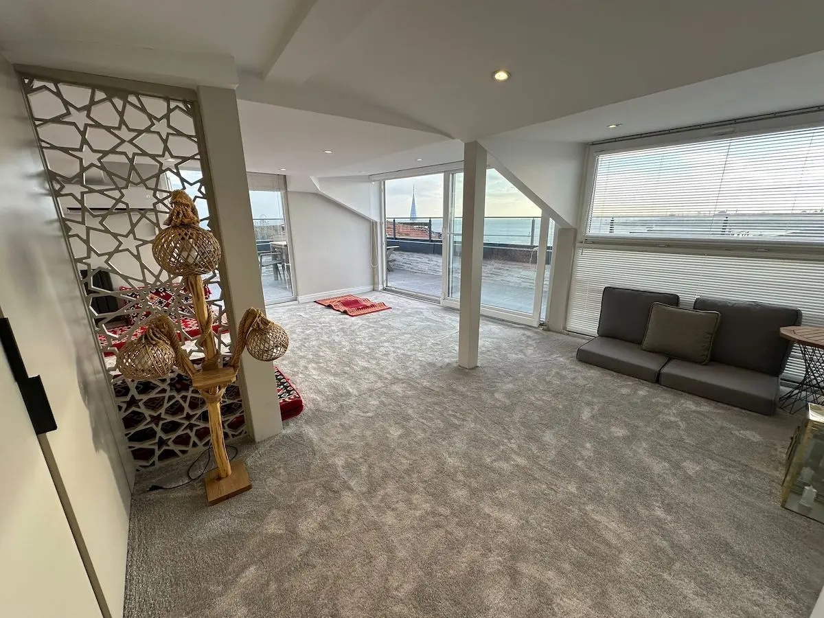 Sitting area